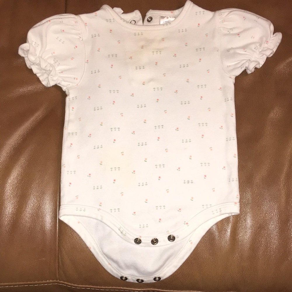 Cherokee baby playwear onesie 100% cotton for a baby girl 6-9 months old